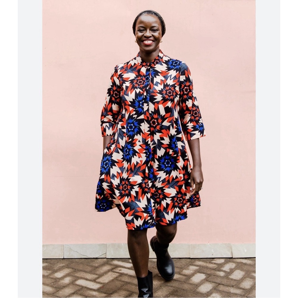 Plus Zuri Shirt Dress in Whirligig 2X